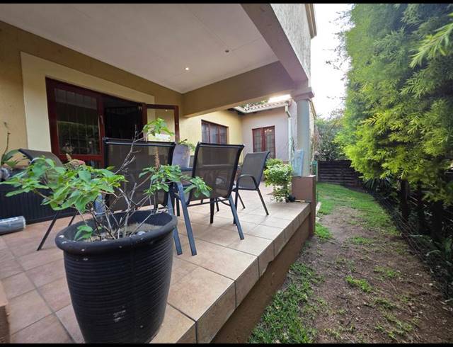 3 BEDROOM TOWNHOUSE FOR SALE IN SUNNINGHILL